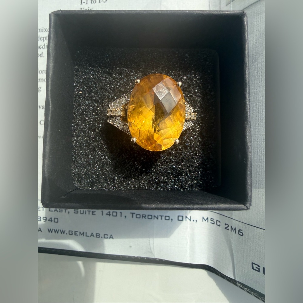 14k Yellow Gold 9.16cts Citrine & Diamond Ring - Size  7.